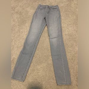 Universal Thread Jeans